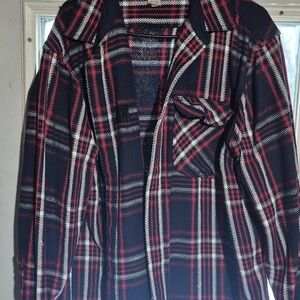Duluth Trading Co Mens Red and Black Plaid Shirt